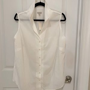 NWT!  Talbot’s crisp white, sleeveless white button-down w/ wing collar.